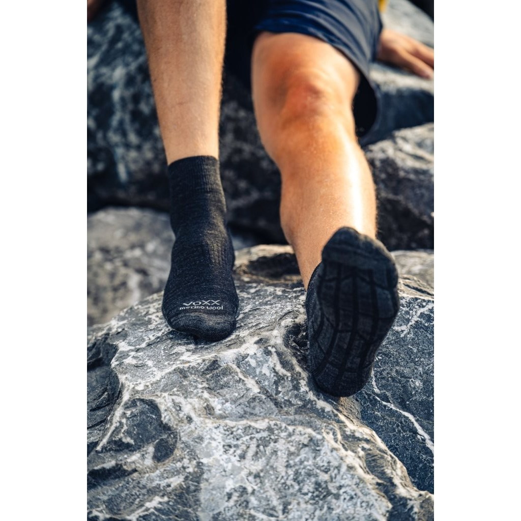 Ponožky krátké sportovní z merino TWARIX SHORT s ionty stříbra TMAVĚ ŠEDÉ VoXX 123561 L-11