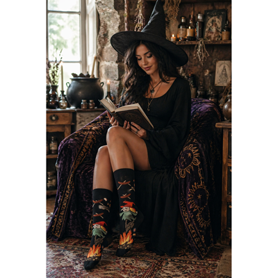 Ponožky unisex trendy ELVIRA s obrázkem ČARODĚJNICE Lonka 126863 5