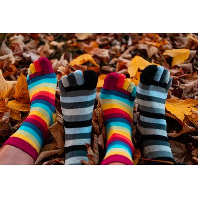 Ponožky prstové bavlněné PRSTAN 10 pruhované CROW